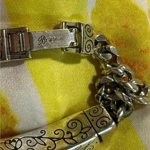Brighton Mother’s Day “MOM” ID Chain bracelet - Picture 4 of 12